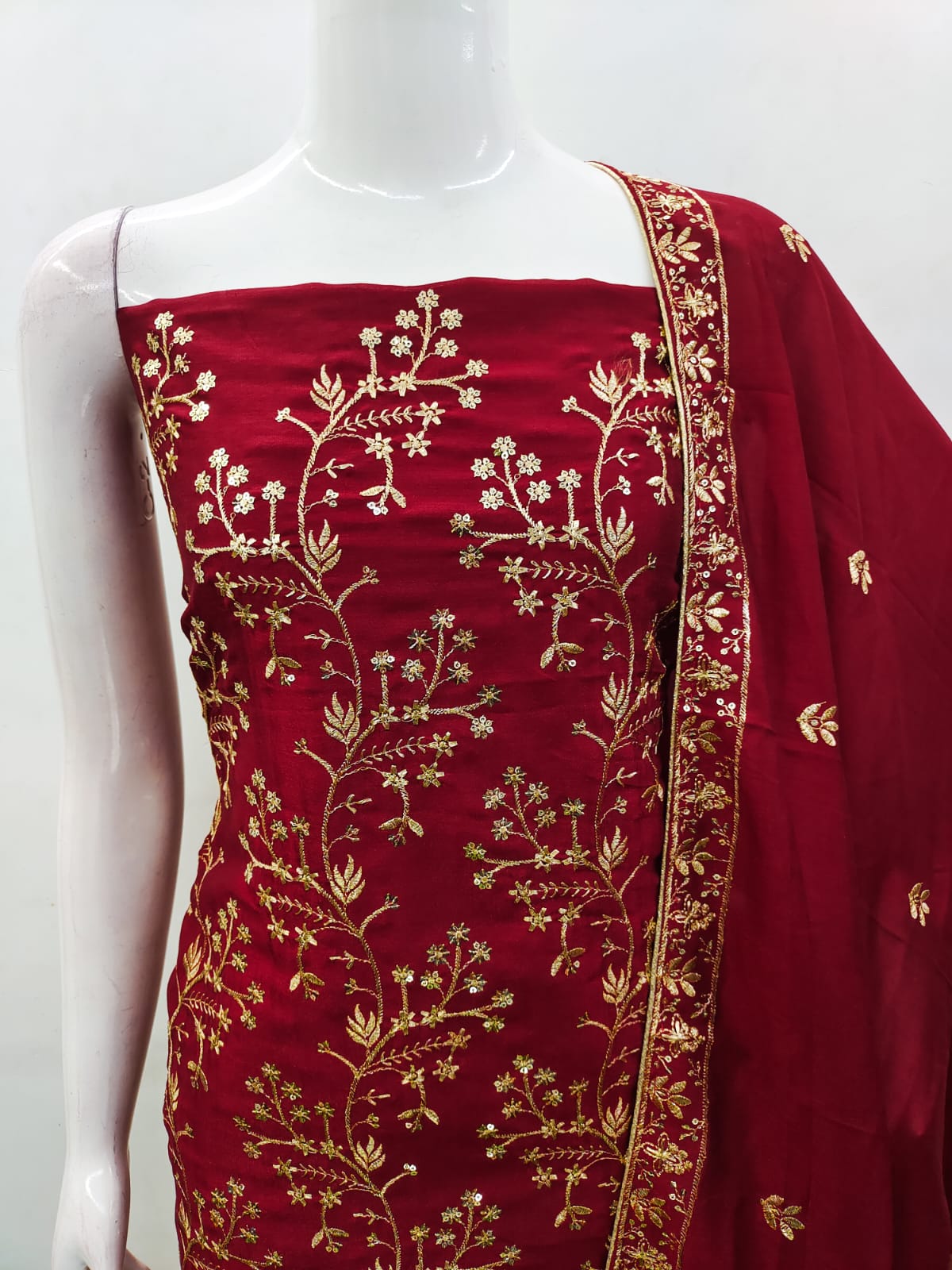 Ds Designer Suit Vichitra Silk Dress Material Wholesale Market in Surat With Price
